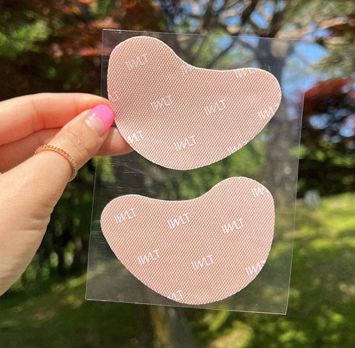 Protecting Sunny Day Sun Patch (2 patches x 6 pairs)